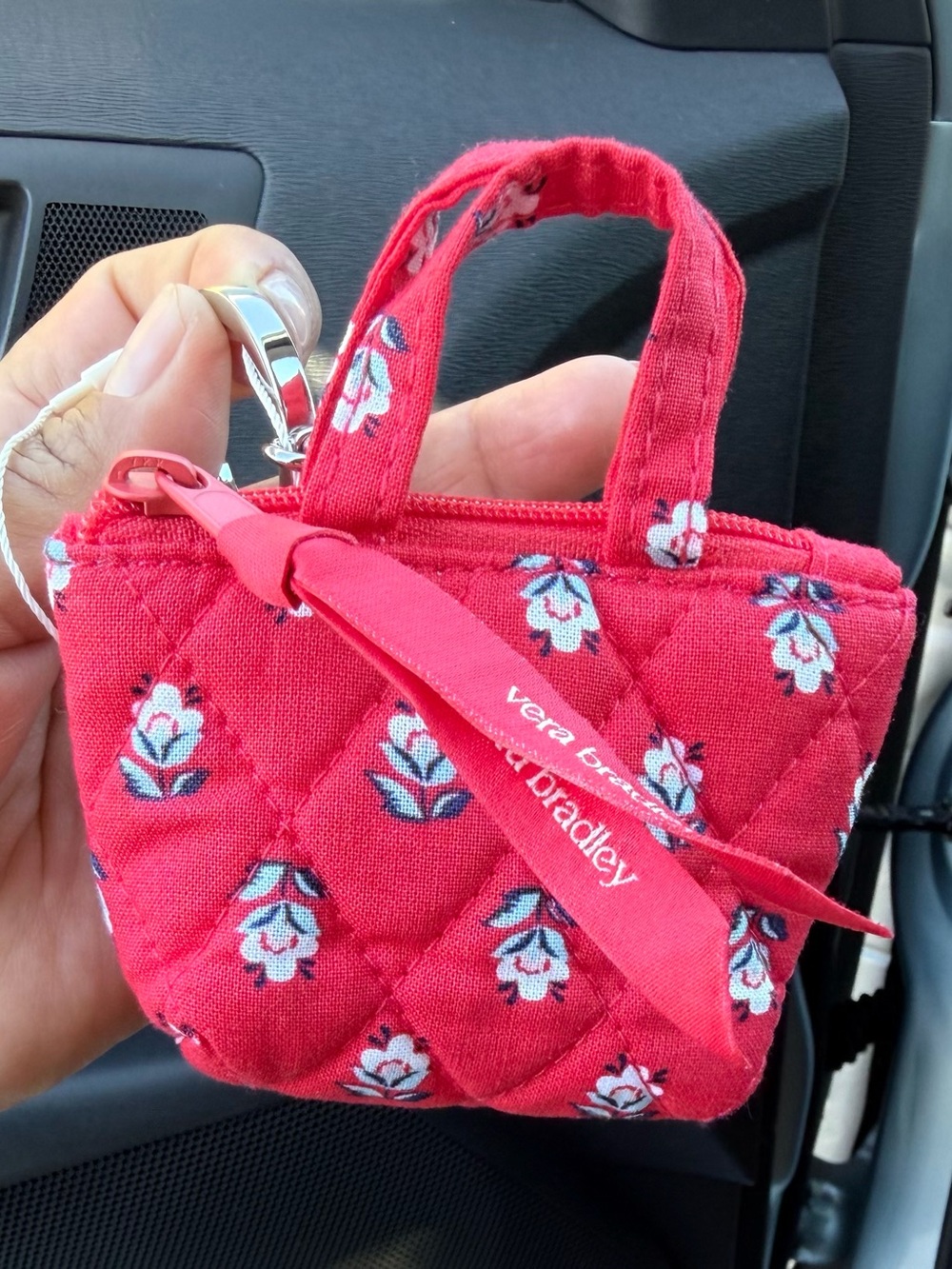 Vera Bradley Hot Pink Quilted Mini Tote Coin Purse - Picture 3 of 5